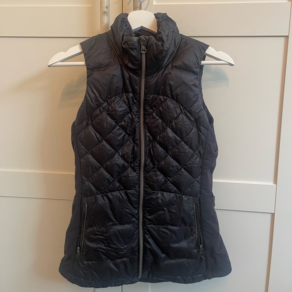 LULULEMON DOWN VEST - Picture 1 of 2